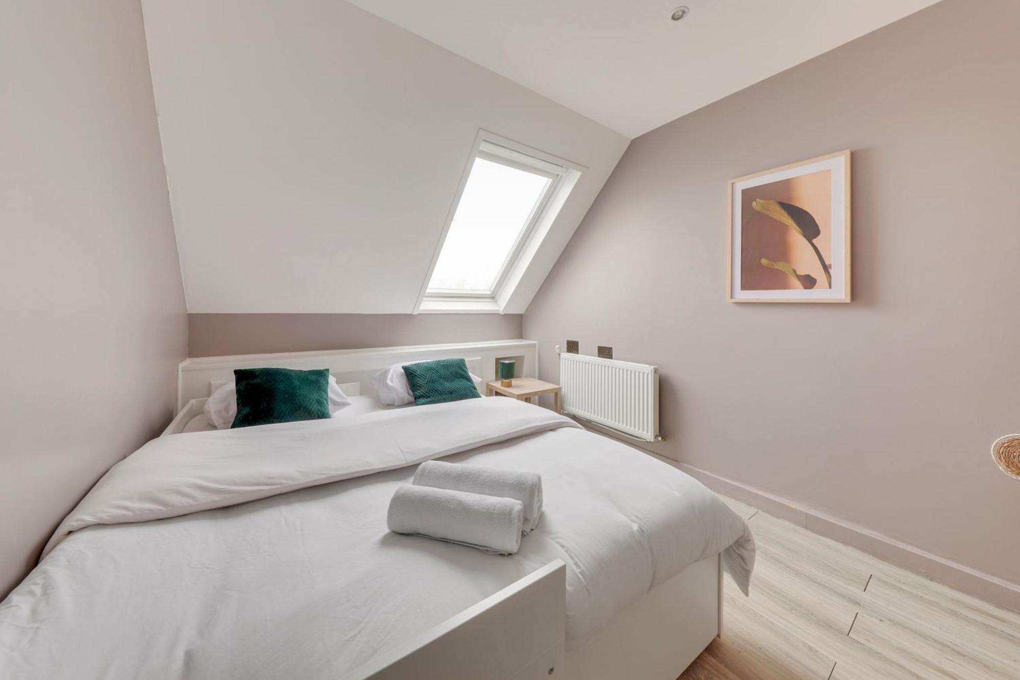 Duplex With Parking Appartement *