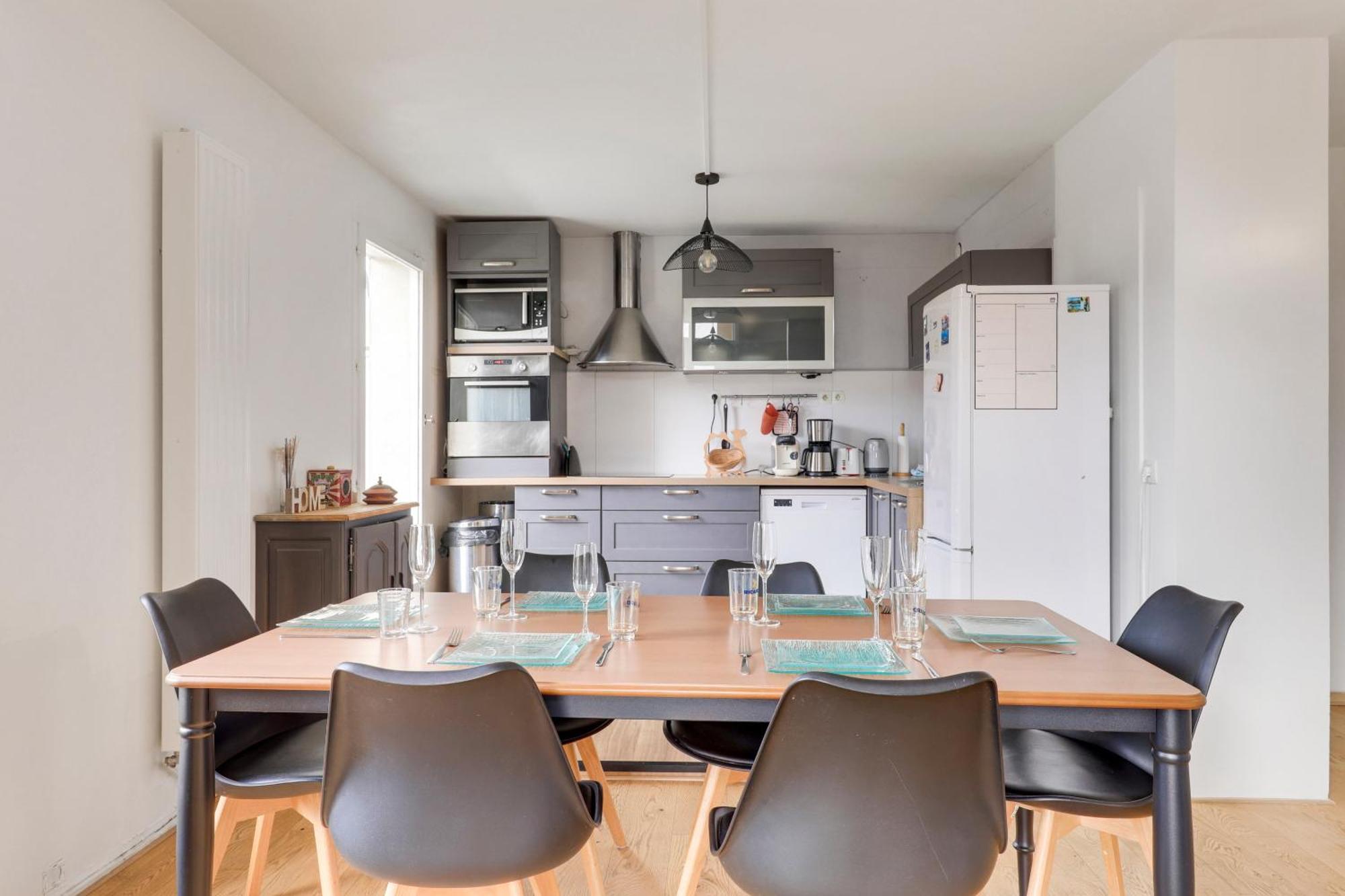 Duplex With Parking Appartement Sannois