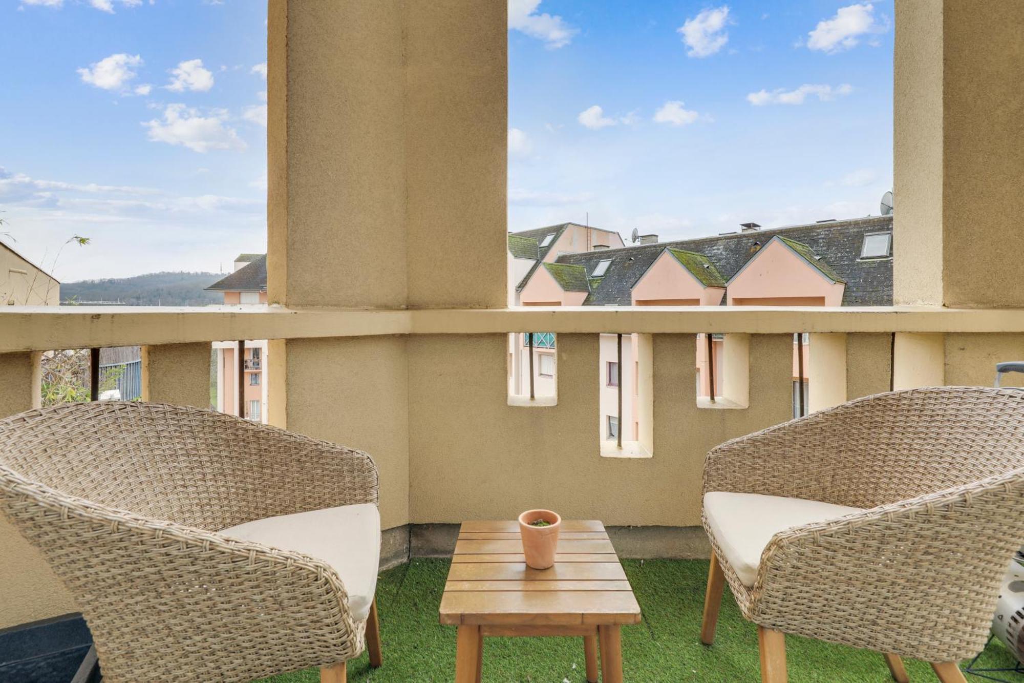 Duplex With Parking * Sannois